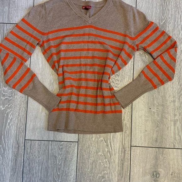 simple Striped sweater - Picture 2 of 6